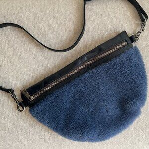 PATRICIA NASH Tinchi Leather Convertible Crossbody Shearling Sling Navy Black